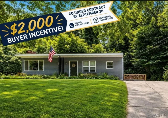 Single family home for sale at 304 Walnut Dr, Collinsville, IL 62234 | MLS# MIS26046875