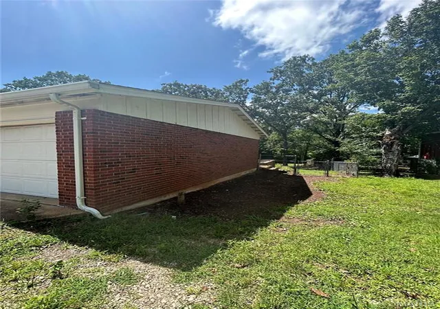 Photo 2 of Single family home for sale at 1507 Saint Francois Rd, Bonne Terre, MO 63628 | MLS# MIS26047095 | Listing updated on 2026-09-14