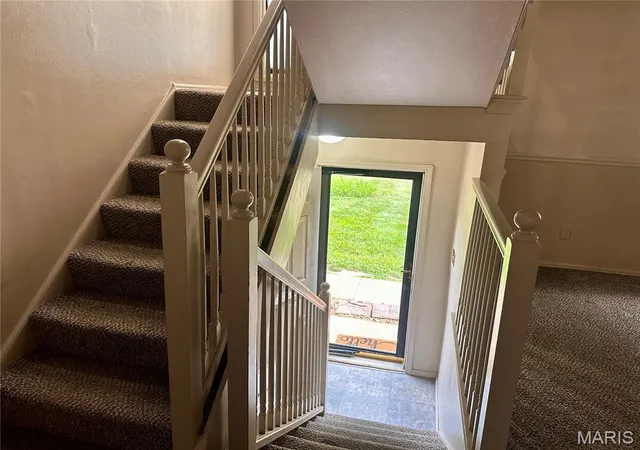 Photo 3 of Townhouse for sale at 129 Carmel Woods Dr, Ellisville, MO 63021 | MLS# MIS26047266 | Listing updated on 2026-09-12