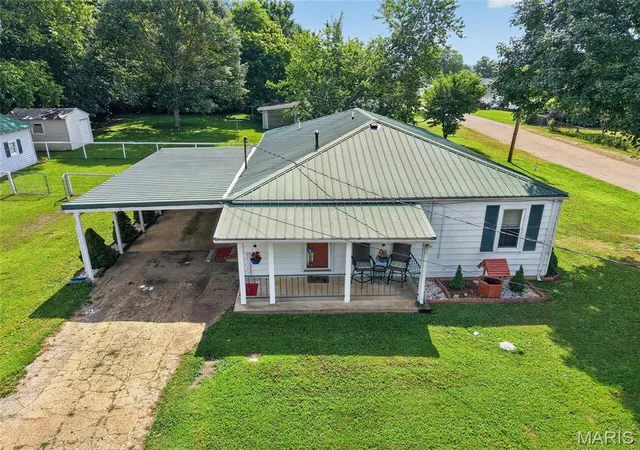 Photo 3 of Single family home for sale at 308 Thost St, Fredericktown, MO 63645 | MLS# MIS26047548 | Listing updated on 2026-09-15