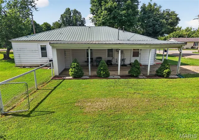 Photo 3 of Single family home for sale at 308 Thost St, Fredericktown, MO 63645 | MLS# MIS26047548 | Listing updated on 2026-09-15