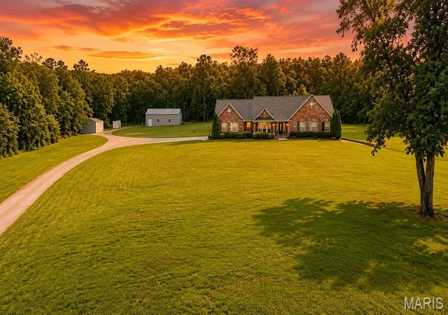Photo 3 of Single family home for sale at 11262 Sunwood Rd, Potosi, MO 63664 | MLS# MIS26047583 | Listing updated on 2026-09-15