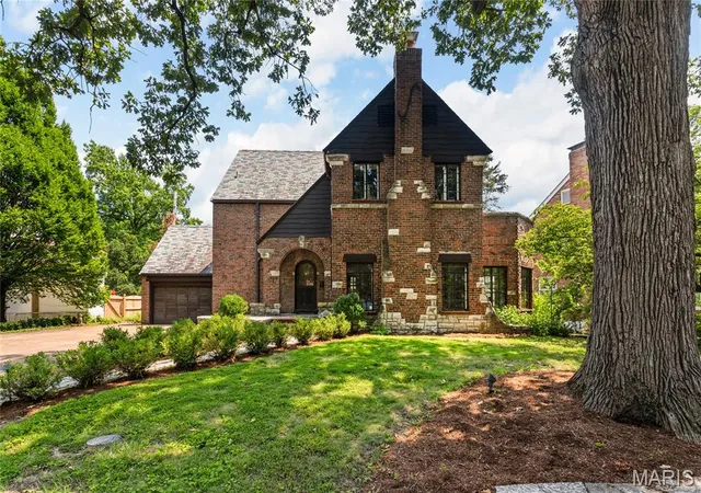 Photo 1 of Sale Pending at 4228 Roland Blvd, Saint Louis, MO 63121 | MLS# MIS26047628 | Listing updated on 2026-09-13