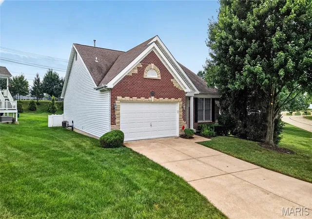 Photo 3 of Single family home for sale at 548 Boulder River Dr, O Fallon, MO 63368 | MLS# MIS26047696 | Listing updated on 2026-09-15