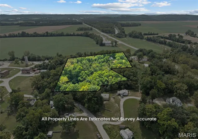 Photo 2 of Single family home for sale at 15 Penrod Ln, Hermann, MO 65041 | MLS# MIS26047990 | Listing updated on 2026-09-15