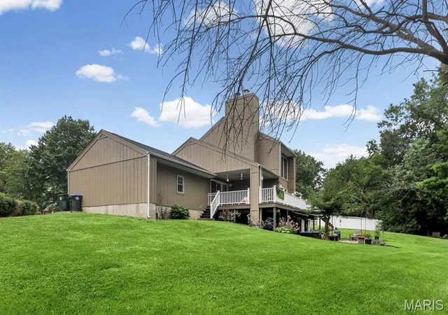 Photo 4 of Single family home for sale at 1006 Patti Ct, Red Bud, IL 62278 | MLS# MIS26048310 | Listing updated on 2026-10-15
