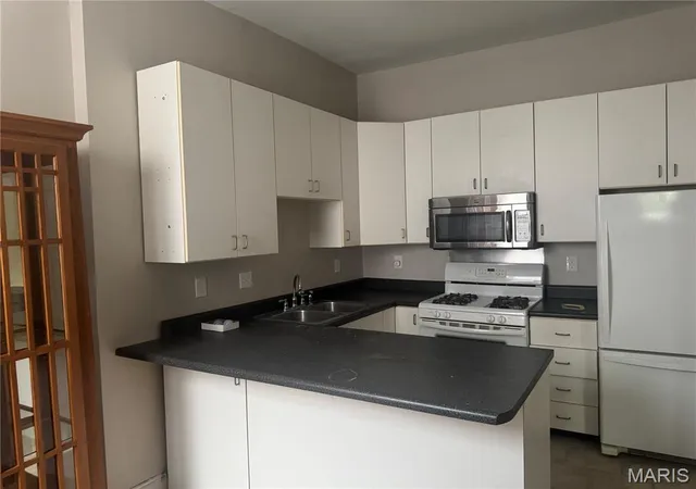 Photo 3 of Single family home for sale at 3444 Chippewa St, Saint Louis, MO 63118 | MLS# MIS26048600 | Listing updated on 2026-09-09