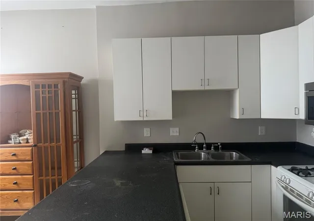 Photo 4 of Single family home for sale at 3444 Chippewa St, Saint Louis, MO 63118 | MLS# MIS26048600 | Listing updated on 2026-09-09