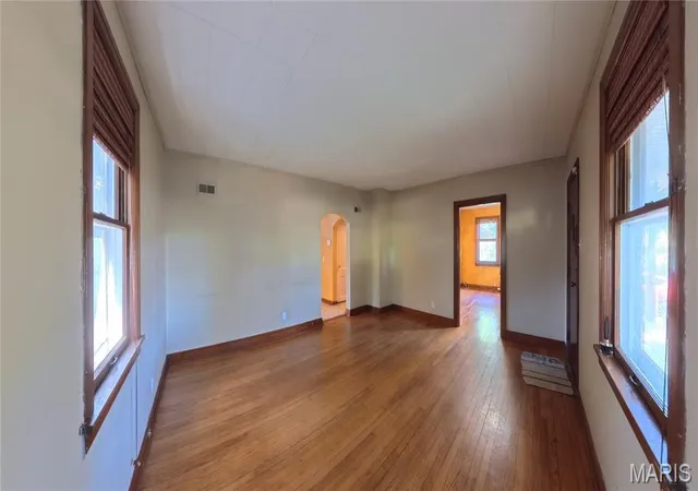 Photo 4 of Sale Pending at 317 Roosevelt St, Lebanon, IL 62254 | MLS# MIS26048785 | Listing updated on 2026-10-08