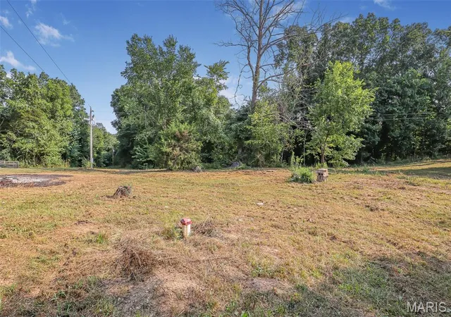 Photo 3 of Manufactured home for sale at 1101 Madison 9541, Fredericktown, MO 63645 | MLS# MIS26048964 | Listing updated on 2026-09-11