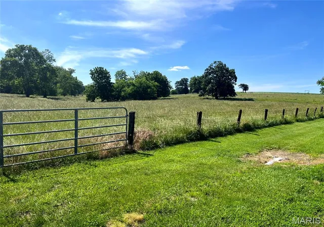Photo 1 of Sale Pending at 1022 Acres M/l On Hwy H, Silex, MO 63377 | MLS# MIS26049035 | Listing updated on 2026-09-14