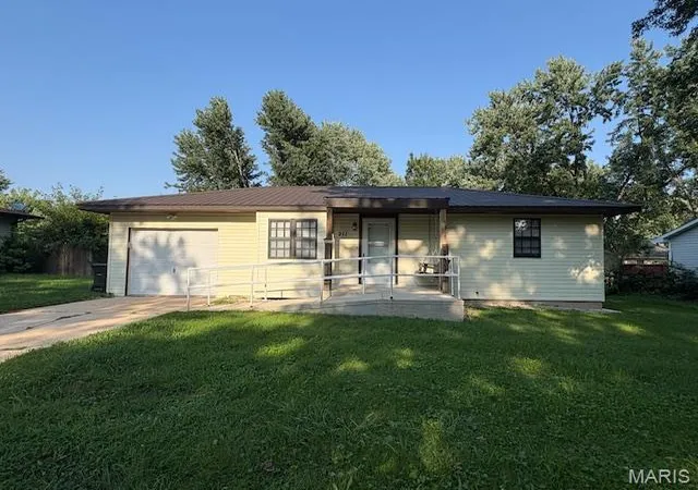 Photo 1 of Single family home for sale at 211 Belmont Dr, Rolla, MO 65401 | MLS# MIS26049072 | Listing updated on 2026-09-11