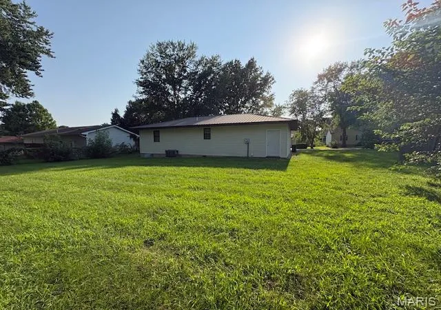 Photo 3 of Single family home for sale at 211 Belmont Dr, Rolla, MO 65401 | MLS# MIS26049072 | Listing updated on 2026-09-11