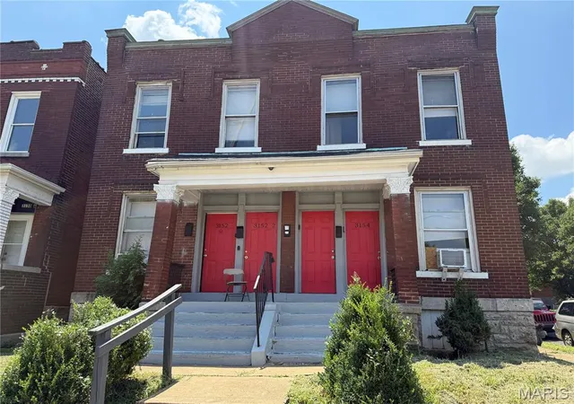 Photo 2 of Multi family home for sale at 3152 Winnebago St, Saint Louis, MO 63118 | MLS# MIS26049108 | Listing updated on 2026-09-11