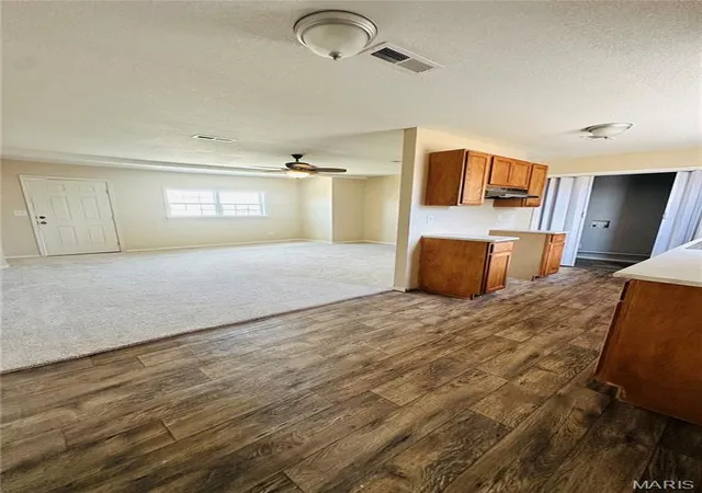 Photo 3 of Sale Pending at 503 Sagebrush Ln, Kennett, MO 63857 | MLS# MIS26049110 | Listing updated on 2026-09-14