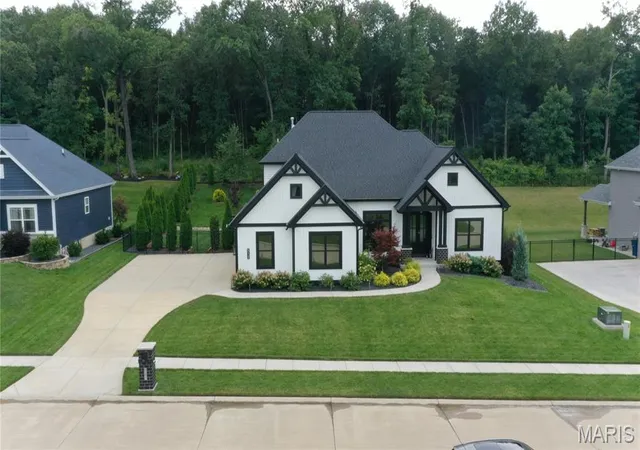 Photo 3 of Single family home for sale at 512 Hawthorne Ridge Ct, Foristell, MO 63348 | MLS# MIS26049207 | Listing updated on 2026-09-10