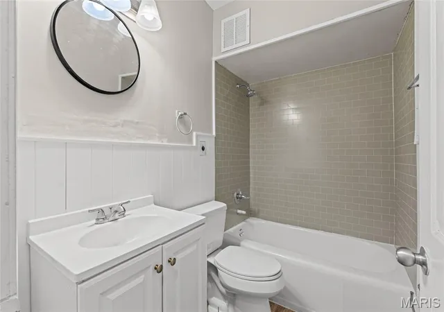Photo 3 of Single family home for sale at 1251 Cove Ln, Saint Louis, MO 63138 | MLS# MIS26049303 | Listing updated on 2026-09-14