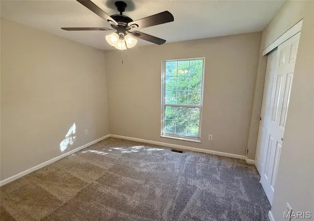 Photo 4 of Single family home for sale at 2744 Chapel View Dr, Florissant, MO 63031 | MLS# MIS26049342 | Listing updated on 2026-09-13