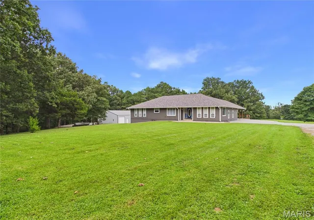 Photo 1 of Single family home for sale at 1098 County Road 304, Poplar Bluff, MO 63901 | MLS# MIS26049623 | Listing updated on 2026-09-15