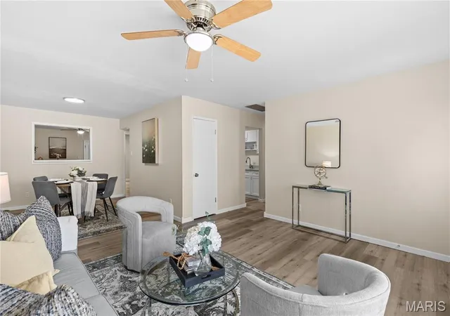 Photo 4 of Sale Pending at 6334 Hurstgreen Ln, Saint Louis, MO 63123 | MLS# MIS26049801 | Listing updated on 2026-09-13