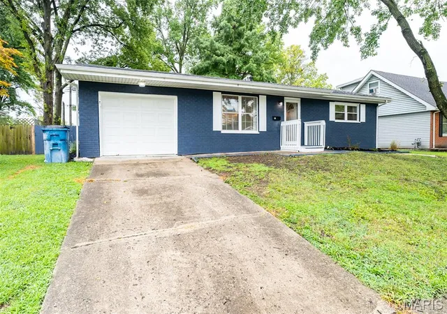 Photo 1 of Single family home for sale at 14 Wilson Park Dr, Granite City, IL 62040 | MLS# MIS26049829 | Listing updated on 2026-10-07