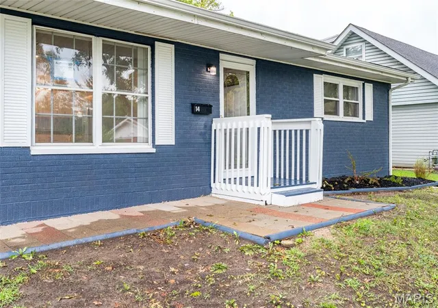 Photo 3 of Single family home for sale at 14 Wilson Park Dr, Granite City, IL 62040 | MLS# MIS26049829 | Listing updated on 2026-10-07