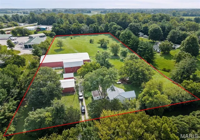 Single family home for sale at 5842 Saxtown Rd, Millstadt, IL 62260 | MLS# MIS26049932