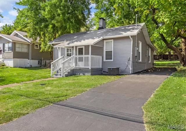Photo 2 of Single family home for sale at 2345 Gaebler Ave, Saint Louis, MO 63114 | MLS# MIS26049963 | Listing updated on 2026-09-14
