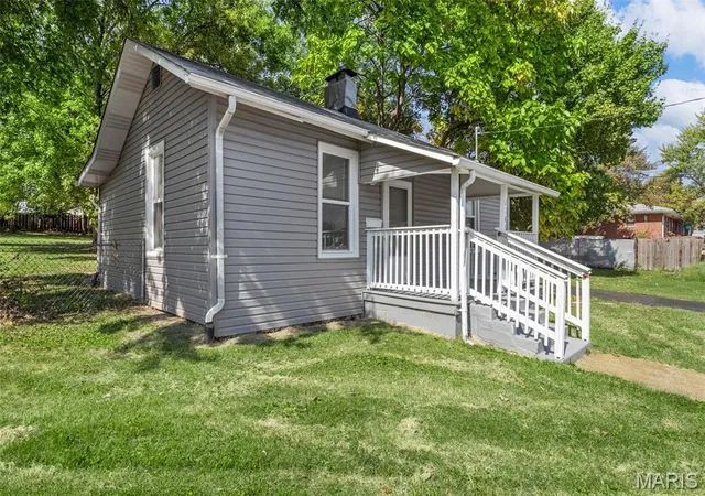 Photo 3 of Single family home for sale at 2345 Gaebler Ave, Saint Louis, MO 63114 | MLS# MIS26049963 | Listing updated on 2026-09-14