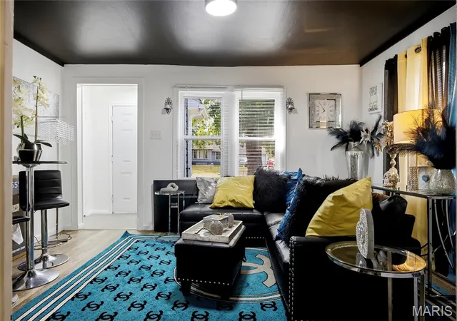 Photo 2 of Single family home for sale at 1043 Farmview Dr, Saint Louis, MO 63138 | MLS# MIS26049978 | Listing updated on 2026-09-10