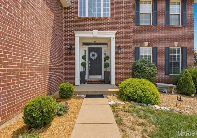 Photo 3 of Single family home for sale at 688 Meramec View Dr, Eureka, MO 63025 | MLS# MIS26050027 | Listing updated on 2026-09-09