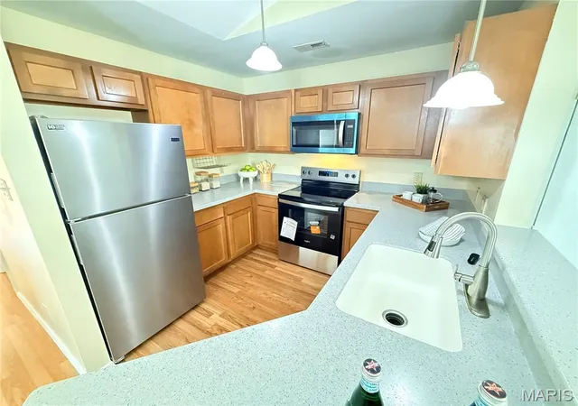 Photo 3 of Condo for sale at 1319 Holgate Dr #C, Ballwin, MO 63021 | MLS# MIS26050380 | Listing updated on 2026-09-16
