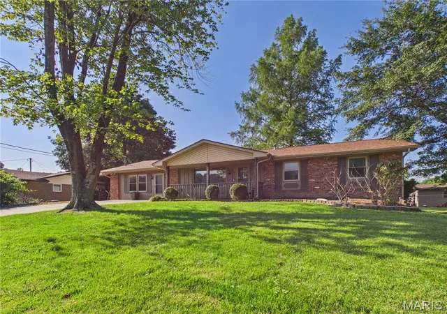 Photo 3 of Single family home for sale at 2879 Hopper Rd, Cape Girardeau, MO 63701 | MLS# MIS26050396 | Listing updated on 2026-09-15