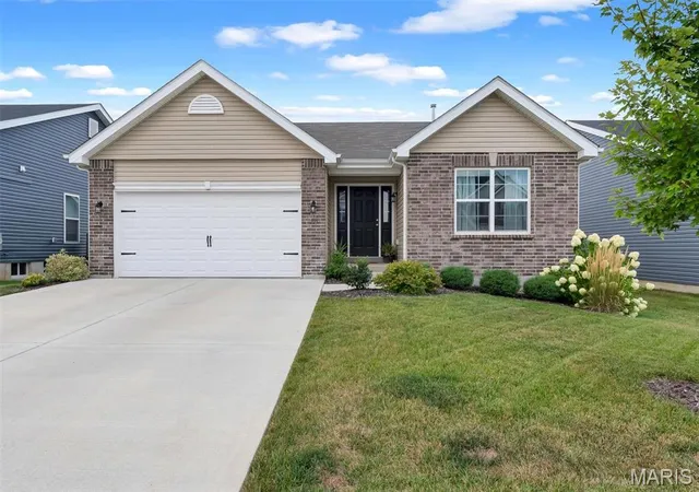 Photo 1 of Sale Pending at 223 Westhaven Circle Dr, Wentzville, MO 63385 | MLS# MIS26050549 | Listing updated on 2026-09-25