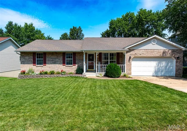 Photo 1 of Sale Pending at 1231 Deer Run Dr Dr, Washington, MO 63090 | MLS# MIS26050594 | Listing updated on 2026-09-17