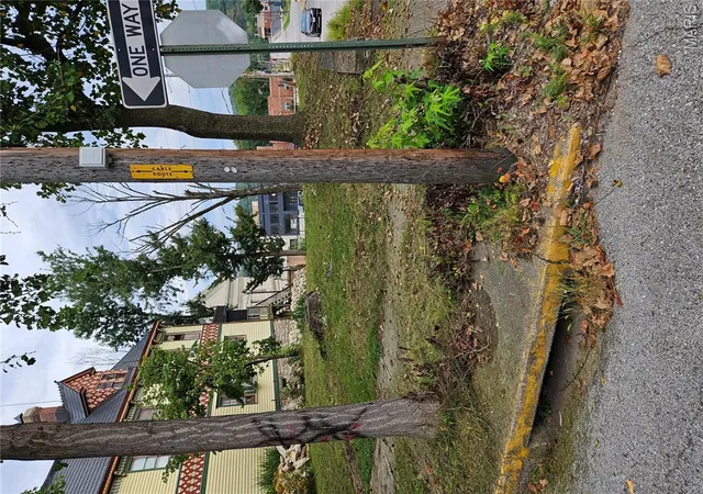 Photo 2 of Land for sale at 923 Center St, Hannibal, MO 63401 | MLS# MIS26050615 | Listing updated on 2026-09-15