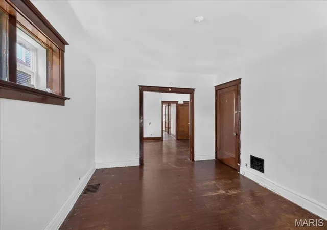 Photo 4 of Multi family home for sale at 3812-3814 Chippewa St, Saint Louis, MO 63116 | MLS# MIS26050638 | Listing updated on 2026-09-11