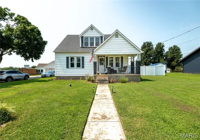 Photo 1 of Single family home for sale at 1606 Old Saint Marys Rd, Perryville, MO 63775 | MLS# MIS26050652 | Listing updated on 2026-09-18