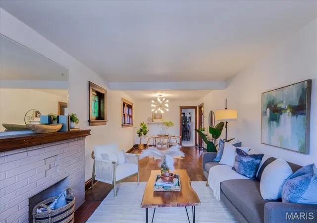Photo 3 of Single family home for sale at 3820 Burgen Ave, Saint Louis, MO 63116 | MLS# MIS26050723 | Listing updated on 2026-09-15