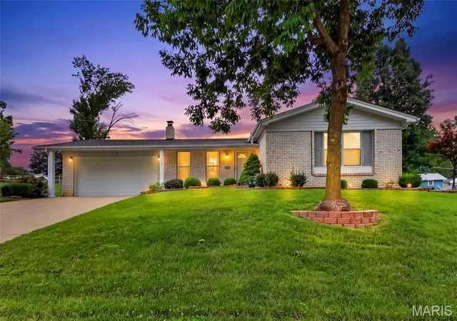 Photo 1 of Single family home for sale at 3020 Mockingbird Dr, Saint Charles, MO 63301 | MLS# MIS26050786 | Listing updated on 2026-09-14