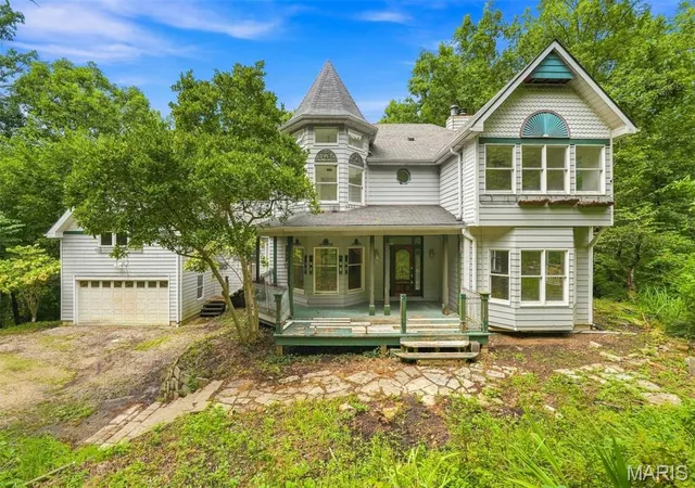 Photo 3 of Single family home for sale at 19111 Foxfire Forest Rd, Wildwood, MO 63069 | MLS# MIS26050858 | Listing updated on 2026-10-07