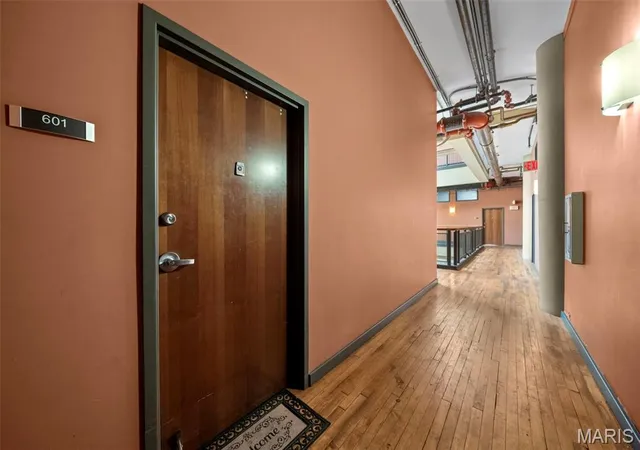 Listing Photo 3 - Condo for sale in building located at 1520 Washington Ave, St. Louis, MO 63103 - Unit #R601