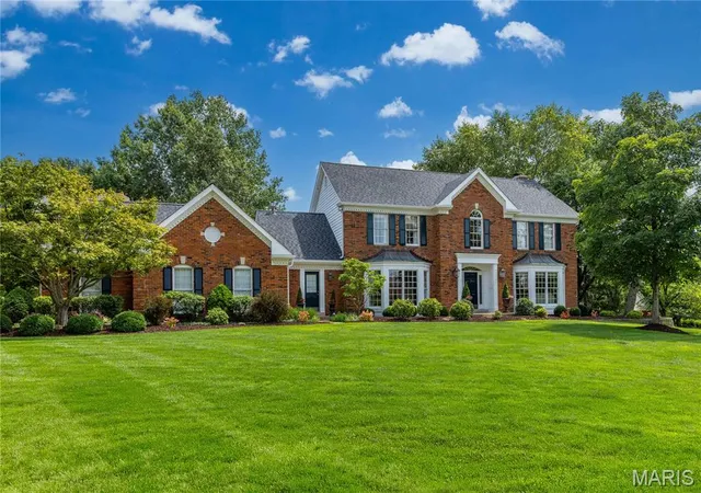 Single family home for sale at 1803 Autumn Glen Ct, Chesterfield, MO 63017 | MLS# MIS26050962