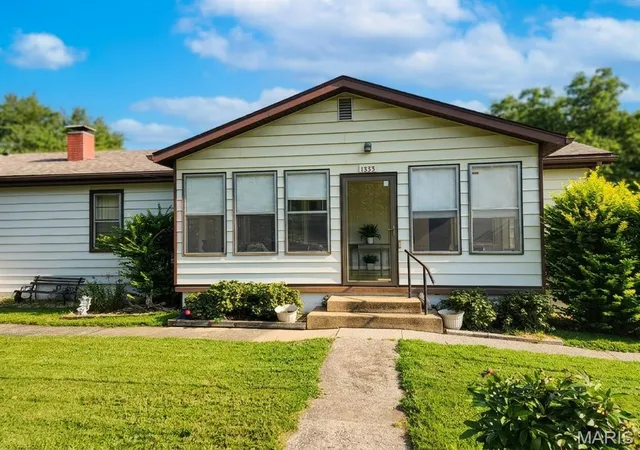 Photo 1 of Multi family home for sale at 1333 11th St, Cottage Hills, IL 62018 | MLS# MIS26051005 | Listing updated on 2026-09-15
