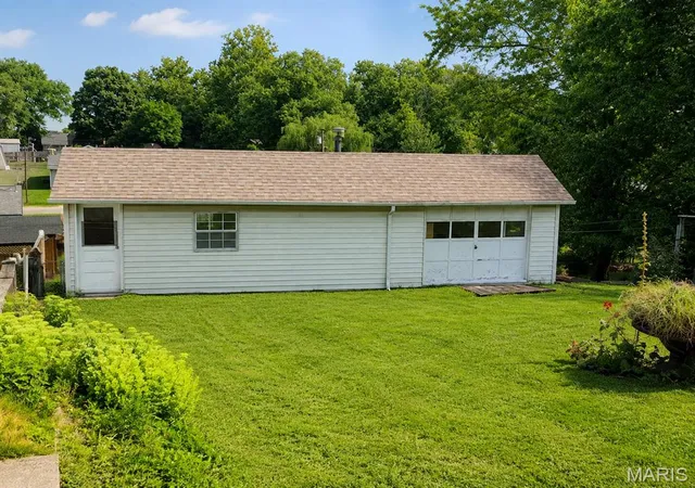 Photo 3 of Multi family home for sale at 1333 11th St, Cottage Hills, IL 62018 | MLS# MIS26051005 | Listing updated on 2026-09-15