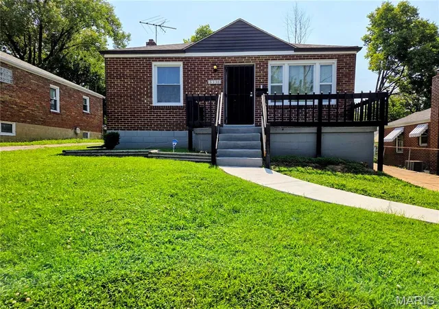 Photo 1 of Single family home for sale at 8338 Willett Ave, Saint Louis, MO 63136 | MLS# MIS26051045 | Listing updated on 2026-09-15