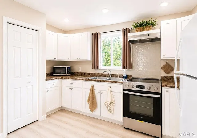 Photo 4 of Single family home for sale at 8895 Victoria Ln, French Village, MO 63036 | MLS# MIS26051115 | Listing updated on 2026-09-28