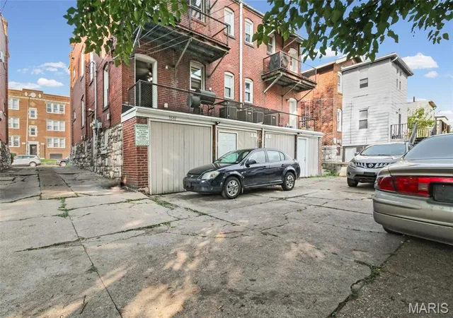 Photo 3 of Multi family home for sale at 3644 3646 Bates St, Saint Louis, MO 63116 | MLS# MIS26051182 | Listing updated on 2026-10-20