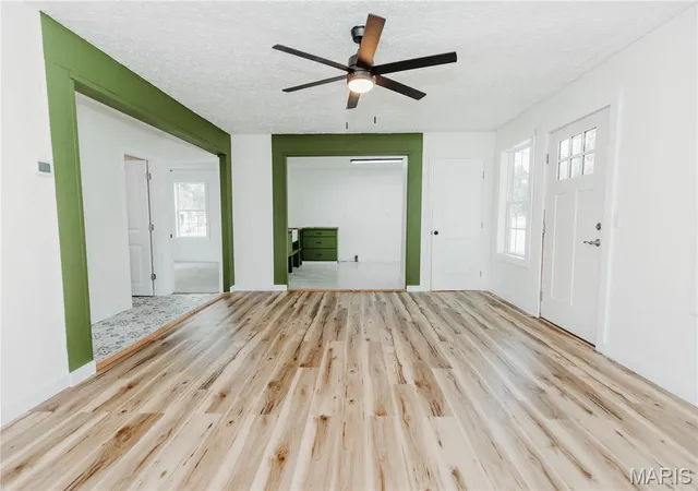 Photo 3 of Single family home for sale at 303 S Pine St, Dixon, MO 65459 | MLS# MIS26051372 | Listing updated on 2026-09-14