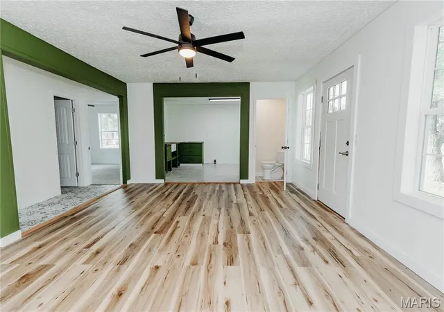 Photo 4 of Single family home for sale at 303 S Pine St, Dixon, MO 65459 | MLS# MIS26051372 | Listing updated on 2026-09-14
